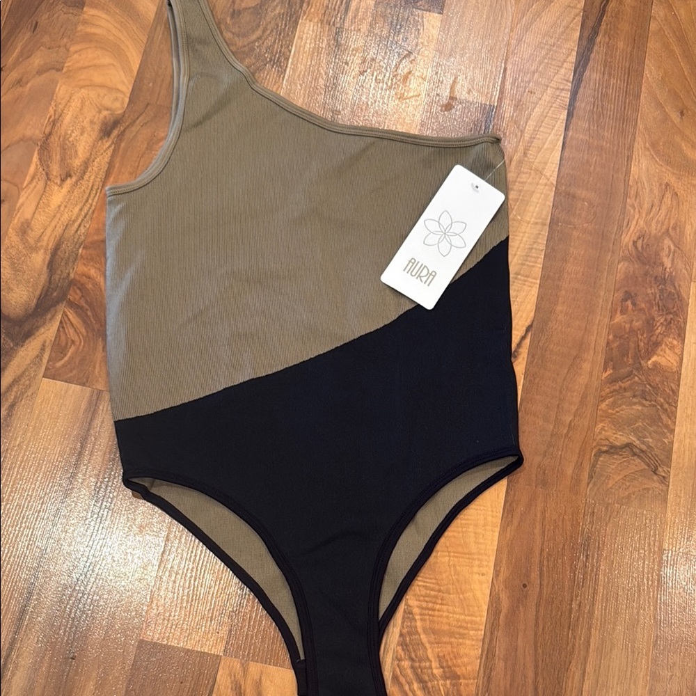 Aura one shoulder body suit size XL/XXL khaki green and black NWT